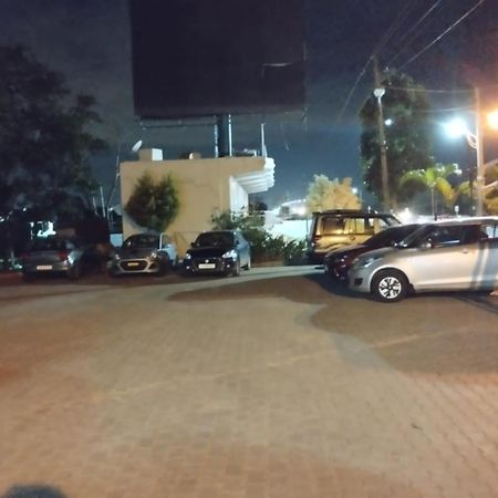 Square Inn دافانهالي المظهر الخارجي الصورة